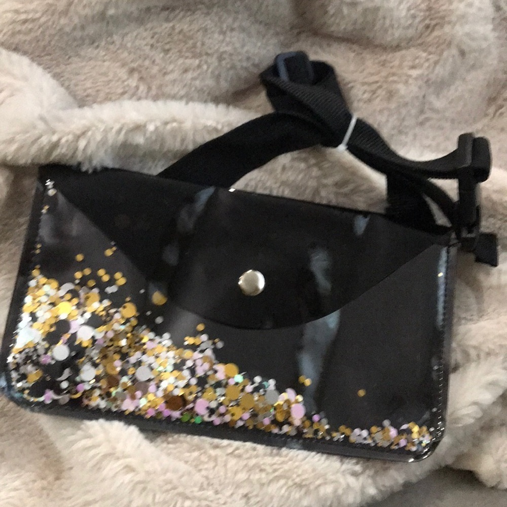 6/$20 NWOT waist wallet
